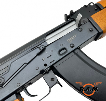 Kalashnikov AK47 Echtholzschaft cal. 4,5mm - Druckluft CO2